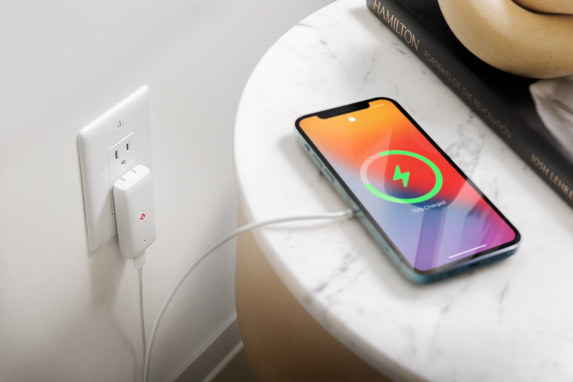 Twelve Southのスリムな20W USB-C充電器、日本で発売開始