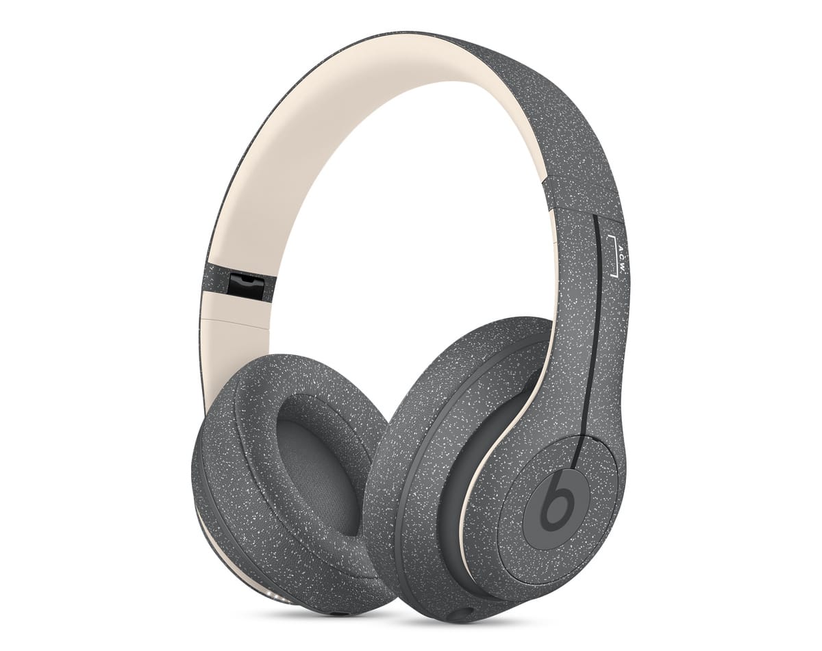 Beats、A-COLD-WALL*とコラボした「Studio3 Wireless」発売