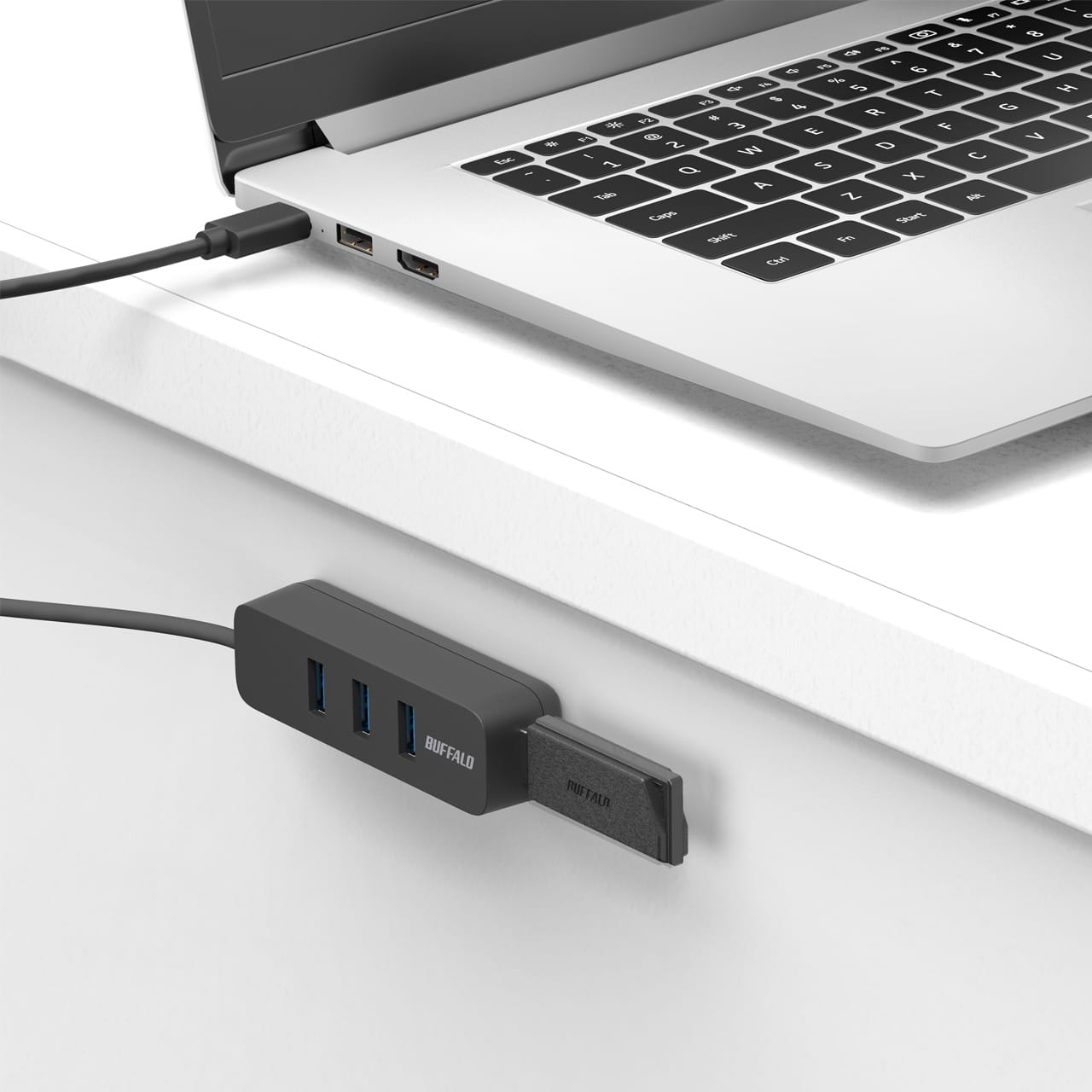 バッファロー、USB-C＆USB-A対応のバスパワー式4ポートUSBハブ