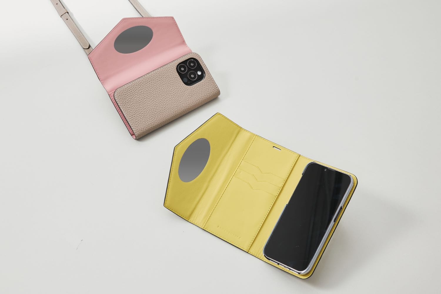 BONAVENTURA、ショルダーストラップやミラーが付いたiPhone 14シリーズ用レザーケース発売