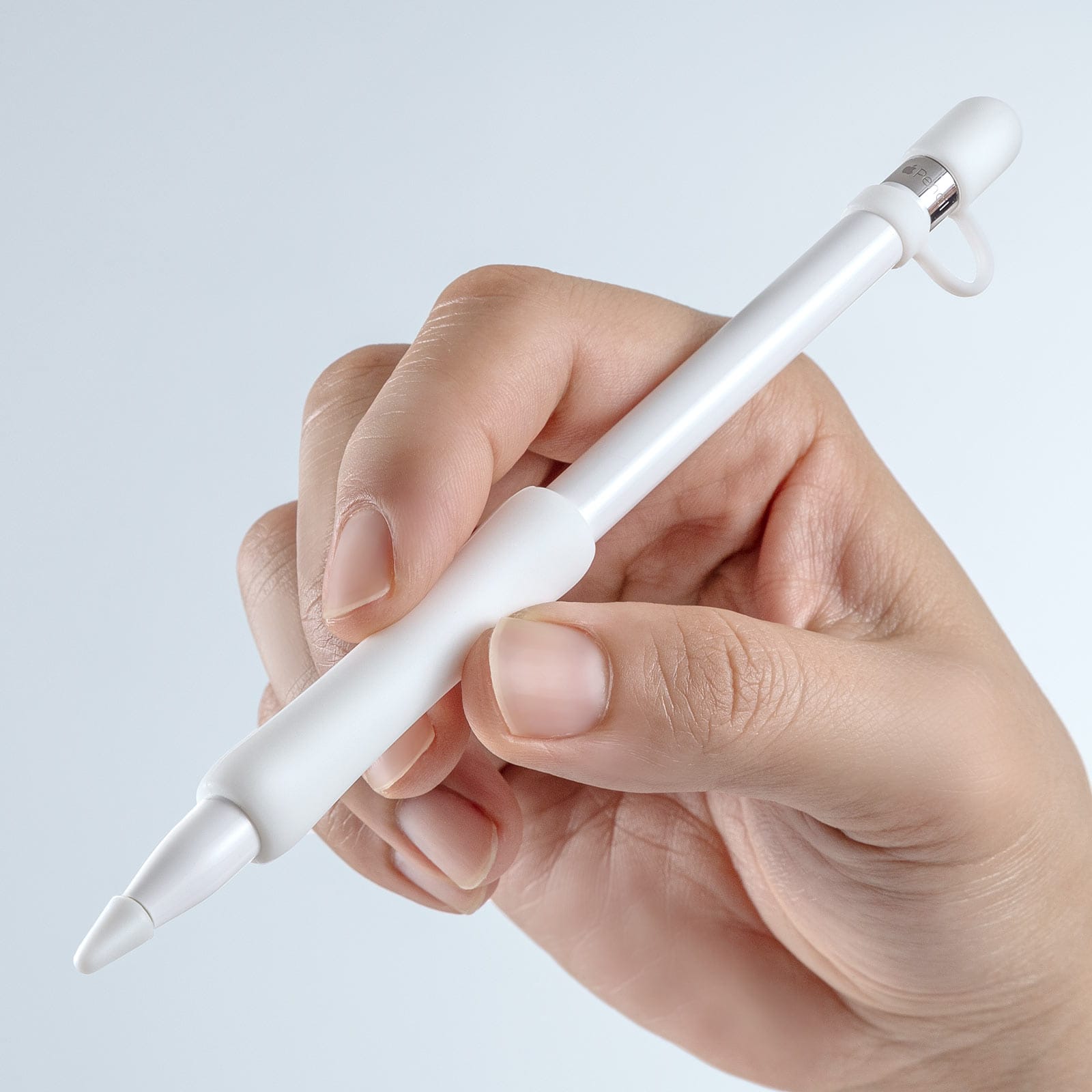 サンワサプライ、Apple Pencilの操作性が向上するシリコンカバーを発売