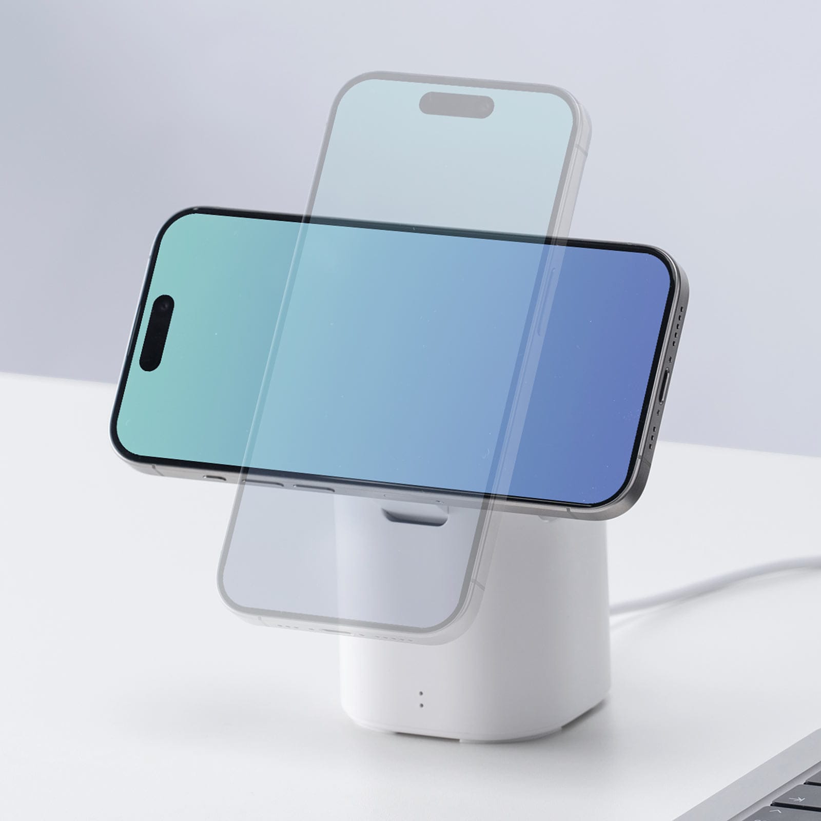 サンワサプライ、ワイヤレス充電スタンド搭載のBluetoothスピーカーを発売