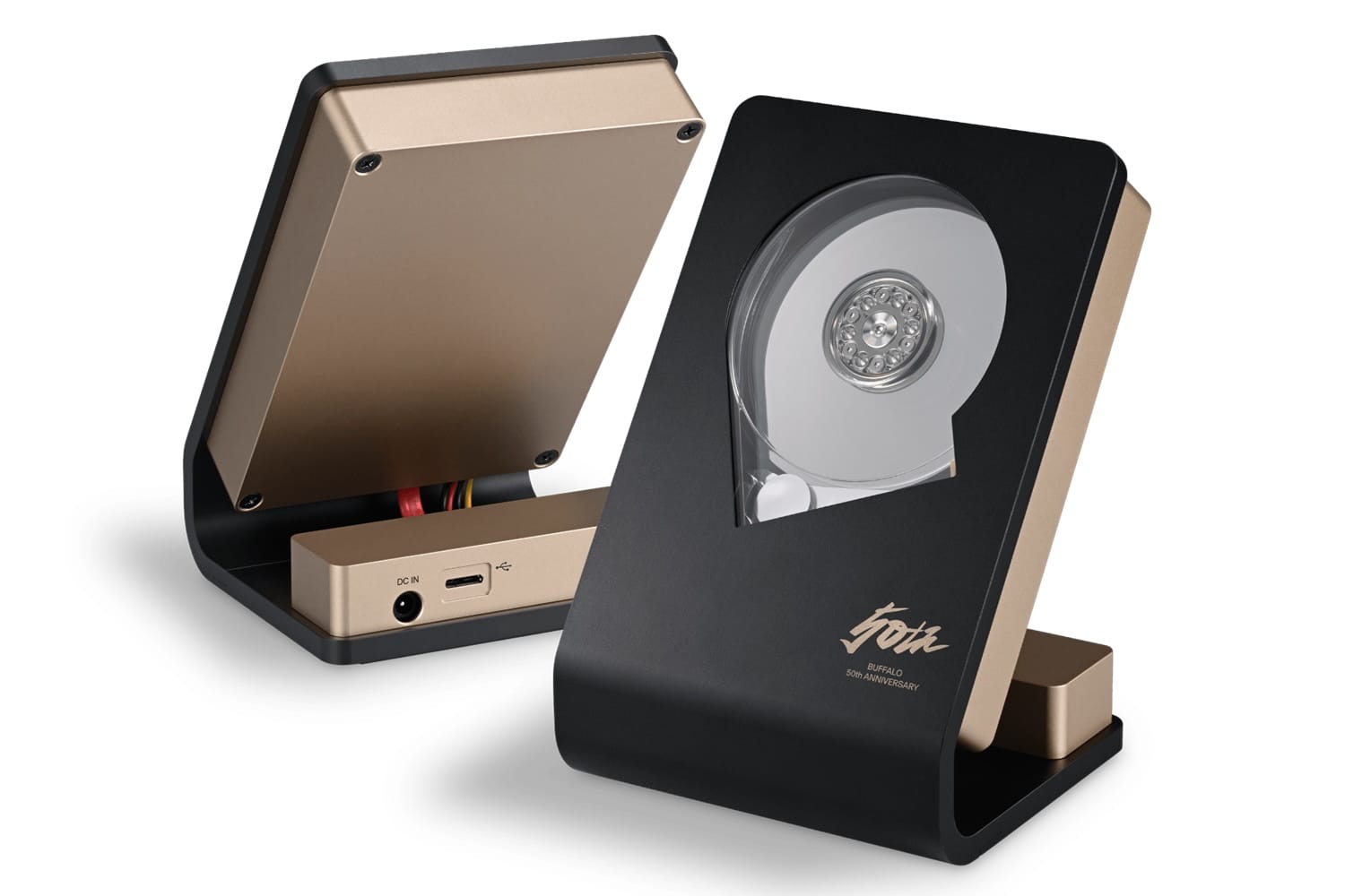 バッファロー50周年記念、スケルトンハードディスクを50台限定で販売
