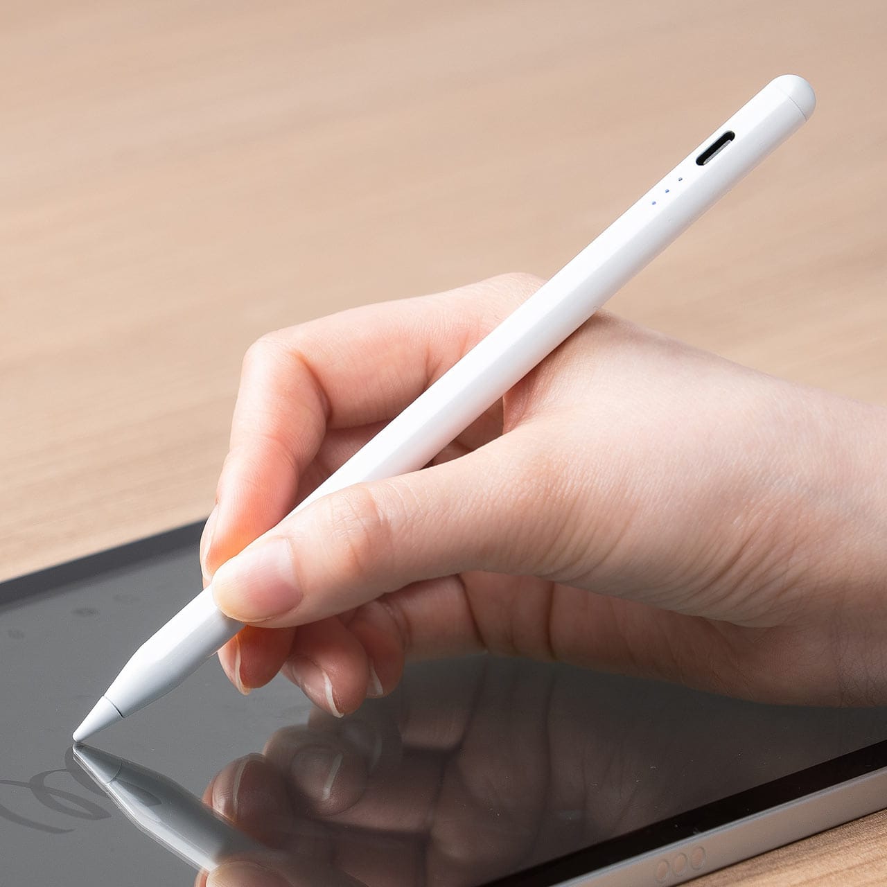 サンワサプライ、傾き検知＆パームリジェクション対応のiPad用スタイラスを発売